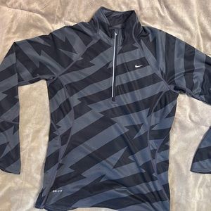 Black n gray dri fit shirt with zipper.